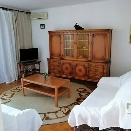 With A Parking Space - 18175 Apartment Crikvenica